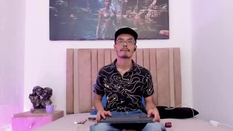 Evans  online show from 4, 12, 2025