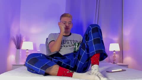 timi  jones online show from 19, 12, 2024