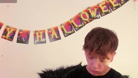 Snapshot of timothy_ross chatting on 29, 10, 2025 Timothy 21 years old online show from 29, 10, 2025