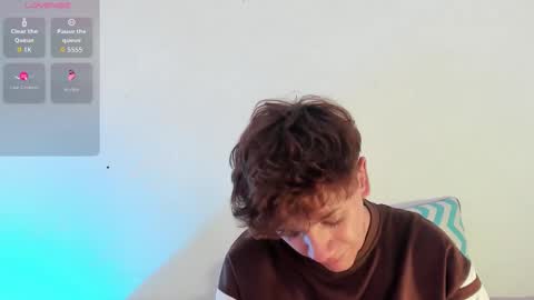 Snapshot of timothy_ross chatting on 17, 11, 2025 Timothy 21 years old online show from 17, 11, 2025