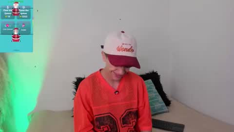 Snapshot of timothy_ross chatting on 14, 12, 2025 Timothy 21 years old online show from 14, 12, 2025