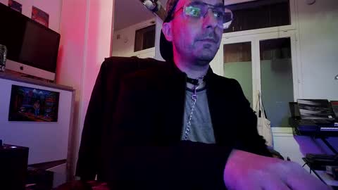 Snapshot of timsfeet chatting on 4, 1, 2025 m0rty Kitty online show from 4, 1, 2025