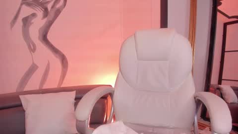 Tina  online show from 16, 2, 2025