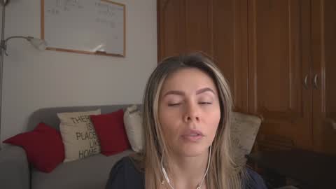 Snapshot of tinacb chatting on 8, 12, 2024 tinacb online show from 8, 12, 2024