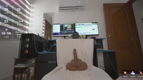 Snapshot of tinacb chatting on 22, 10, 2025 tinacb online show from 22, 10, 2025