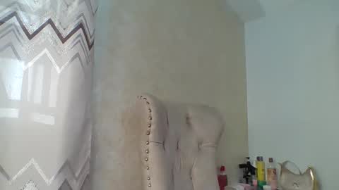 Snapshot of tinashe004 chatting on 19, 1, 2026 tinashe online show from 19, 1, 2026