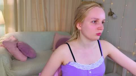 tinasiner online show from 7, 5, 2026