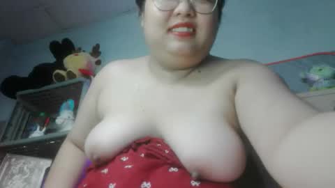 Snapshot of tini_bei chatting on 8, 5, 2026 tini_bei online show from 8, 5, 2026