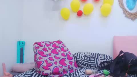 Snapshot of tinkerbell_1 chatting on 2, 10, 2025 tinkerbell online show from 2, 10, 2025