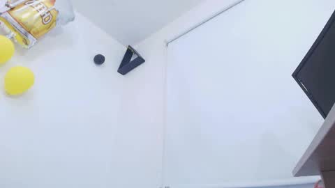 Snapshot of tinkerbell_1 chatting on 7, 10, 2025 tinkerbell online show from 7, 10, 2025