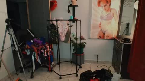 I AM BELLA  ----------- follow my  IG  TINNS 69 online show from 12, 3, 2026