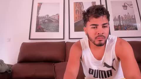 Snapshot of tinoclandestino chatting on 15, 12, 2024 tinoclandestino online show from 15, 12, 2024