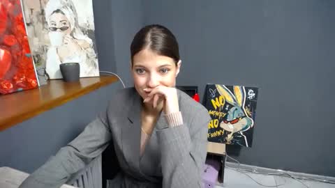 Gloria online show from 8, 10, 2025