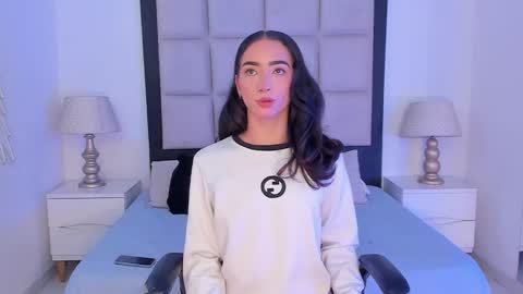 Thomm  Independent Model online show from 8, 1, 2026