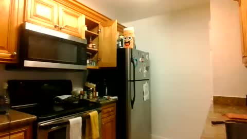 tinyassbossymilf online show from 4, 10, 2025