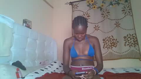 Snapshot of tinybavian chatting on 17, 2, 2026 tinybavian online show from 17, 2, 2026