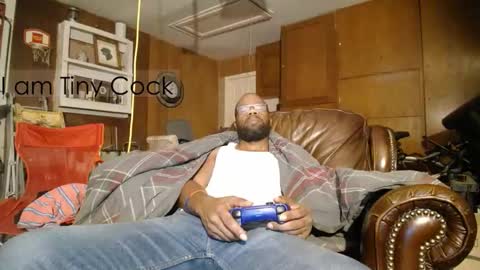 Snapshot of tinycock_1979 chatting on 22, 11, 2025 tinycock_1979 online show from 22, 11, 2025