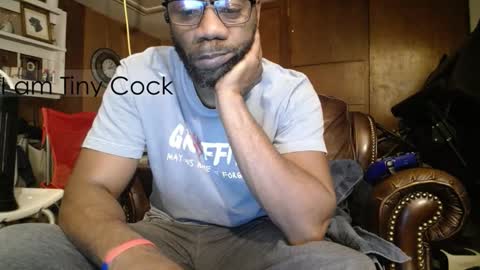 Snapshot of tinycock_1979 chatting on 13, 12, 2025 tinycock_1979 online show from 13, 12, 2025