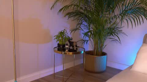 Anissa online show from 11, 3, 2026