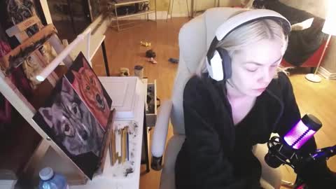 stage Kylie Sinner  brand CLITBAIT online show from 12, 2, 2025