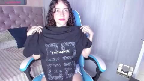 tinysophi online show from 18, 11, 2025