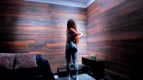 Instagram  tinyw0nder online show from 18, 10, 2025