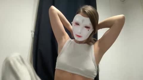 Snapshot of tipsytinkerbell chatting on 26, 10, 2025 Tinks online show from 26, 10, 2025