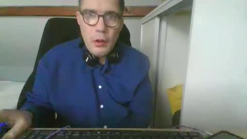Snapshot of titeuf3855839553 chatting on 18, 1, 2026 titeuf3855839553 online show from 18, 1, 2026