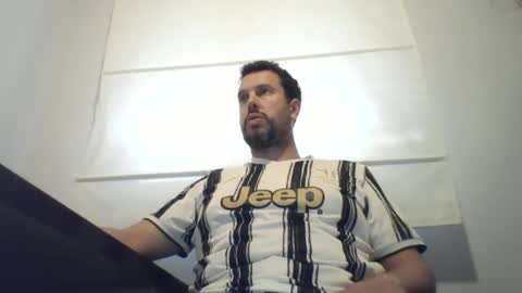 Snapshot of titusnow chatting on 13, 6, 2026 titusnow online show from 13, 6, 2026