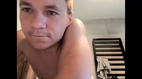 Snapshot of tobiasz950215 chatting on 4, 6, 2026 tobiasz950215 online show from 4, 6, 2026