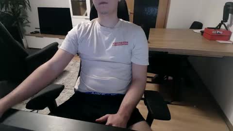 tobisk online show from 15, 12, 2024