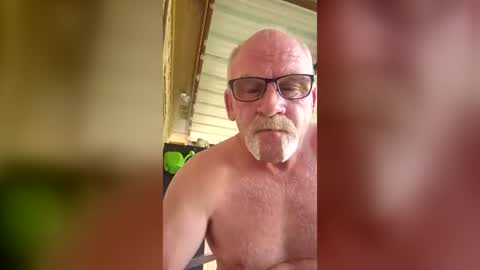 Snapshot of tom742499 chatting on 22, 6, 2026 tom742499 online show from 22, 6, 2026