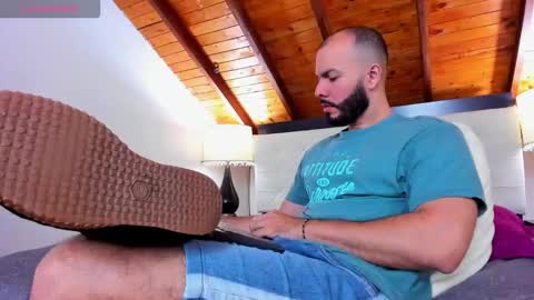   online show from 7, 11, 2025