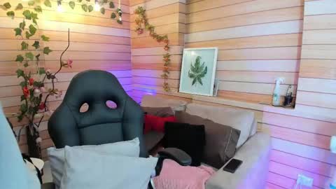 Master of pleasure online show from 21, 2, 2025