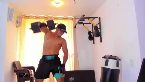 Snapshot of tom_kingfit chatting on 6, 12, 2024 SPORTSFIT29 online show from 6, 12, 2024