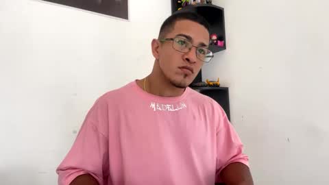 Snapshot of tom_kingfit chatting on 18, 2, 2025 SPORTSFIT29 online show from 18, 2, 2025