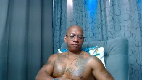 Snapshot of tom_miller chatting on 6, 8, 2026 Tom Miller online show from 6, 8, 2026