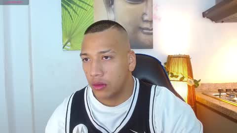 Tom muscle1 online show from 25, 1, 2025