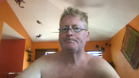 Snapshot of tomascausa chatting on 8, 7, 2026 Hola online show from 8, 7, 2026