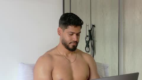 Tomas Ferrer online show from 6, 6, 2026