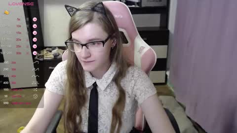 Snapshot of tomato_tease chatting on 2, 12, 2025 tomato_tease online show from 2, 12, 2025