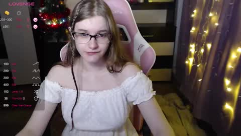 Snapshot of tomato_tease chatting on 16, 12, 2025 tomato_tease online show from 16, 12, 2025