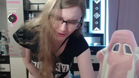 Snapshot of tomato_tease chatting on 19, 4, 2026 tomato_tease online show from 19, 4, 2026