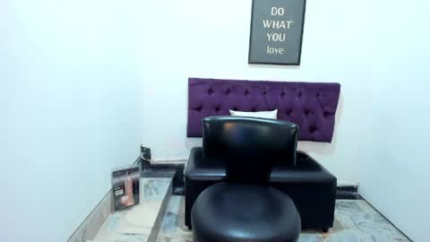 Snapshot of tomboy_natali chatting on 15, 5, 2026 IAN SAYD online show from 15, 5, 2026