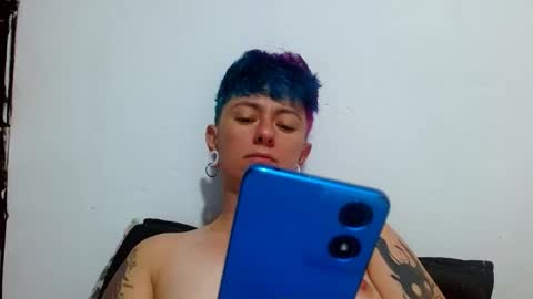 Snapshot of tomboyblue chatting on 9, 6, 2026 Blue online show from 9, 6, 2026