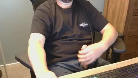Snapshot of tomin3m chatting on 23, 5, 2026 tomin3m online show from 23, 5, 2026