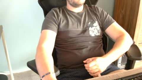 Snapshot of tomin3m chatting on 1, 6, 2026 tomin3m online show from 1, 6, 2026
