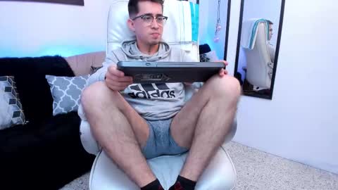 Tomas online show from 7, 3, 2026