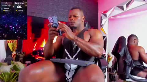 Tom Mike online show from 10, 9, 2025