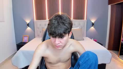 Tommy  online show from 4, 12, 2025